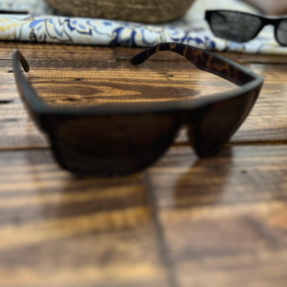 "Ozark Trails" Chic Tortoiseshell Sunglasses GUC ❤️ SUNSHINE